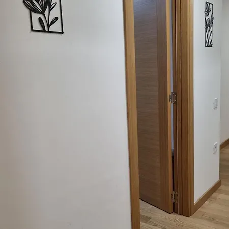 Dea Lux - Garage Parking -wifi Novi Sad