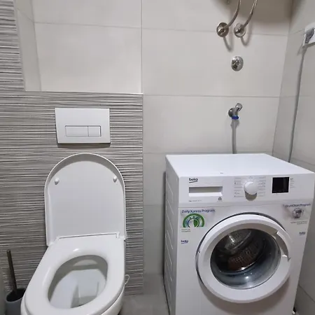 Apartment Dea Lux - Garage Parking -wifi Novi Sad